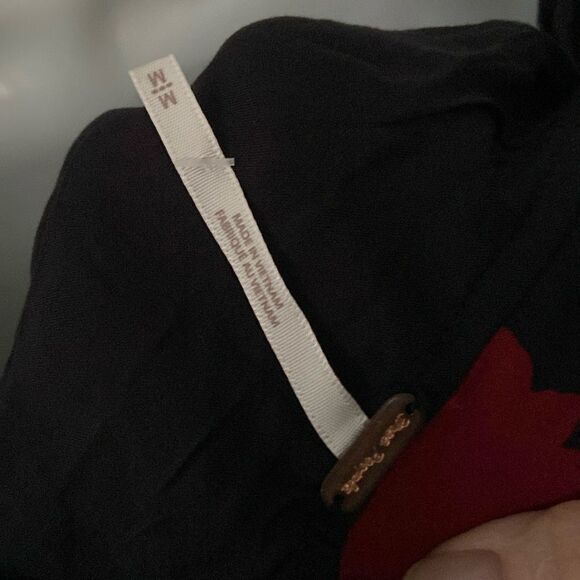 NWT Free People Potter Floral Printed Off-Shoulder Top size Medium - Picture 9 of 9